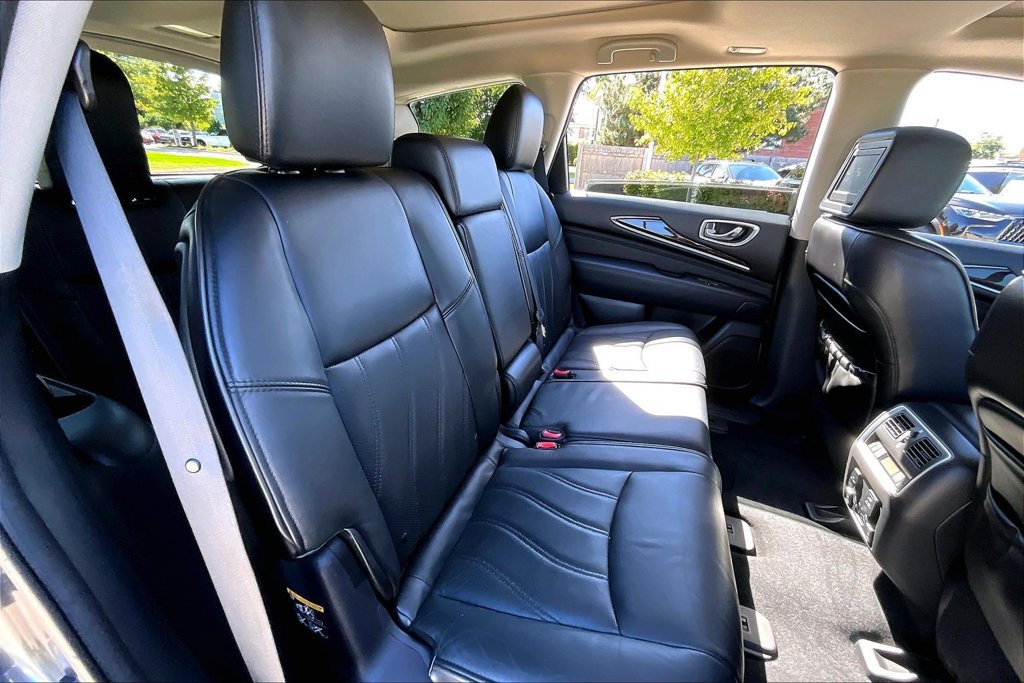 Used 2013 INFINITI JX35 AWD w/ Premium Pkg image 30