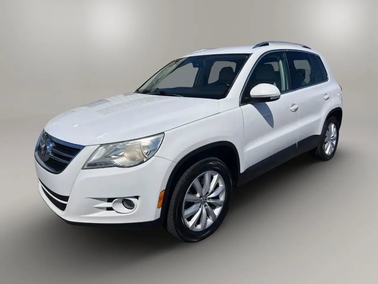 Used 2011 Volkswagen Tiguan S FWD image 10