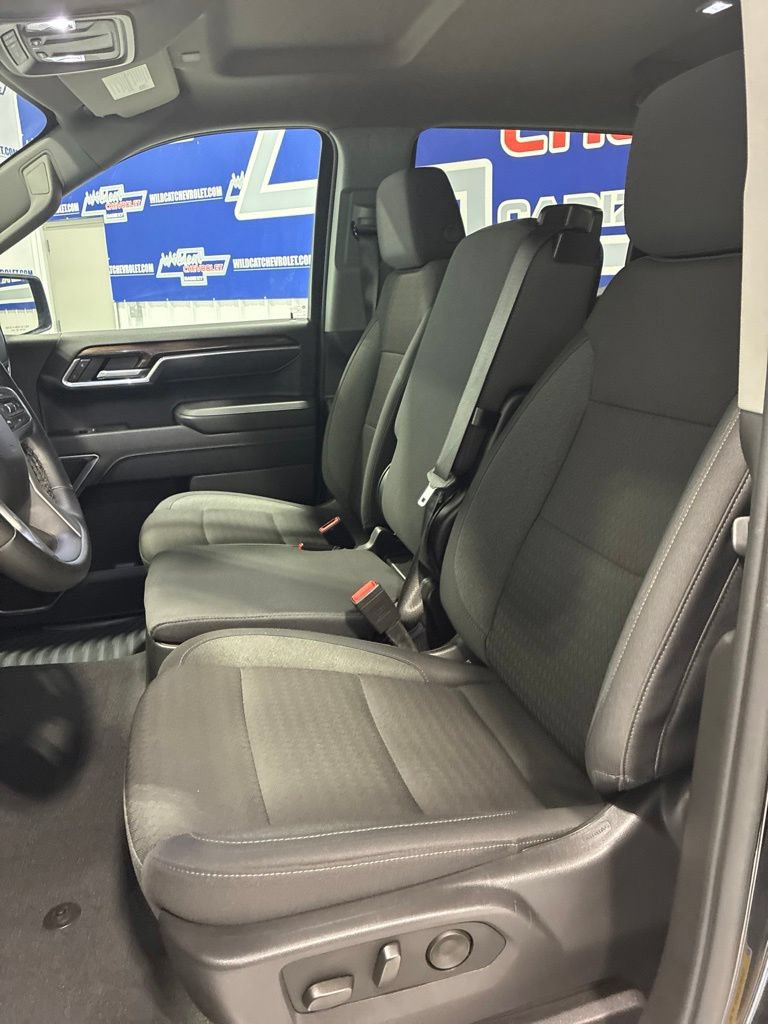 Used 2026 Chevrolet Silverado 1500 LT AWD/4WD image 24