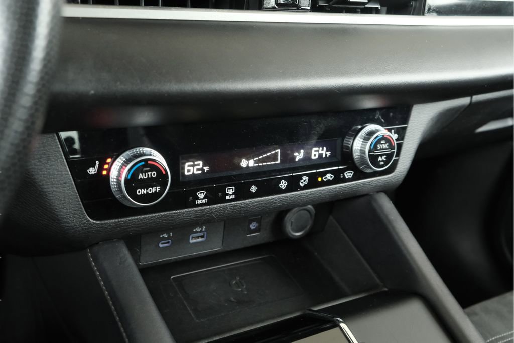 Used 2024 Mitsubishi Outlander SE AWD/4WD image 13