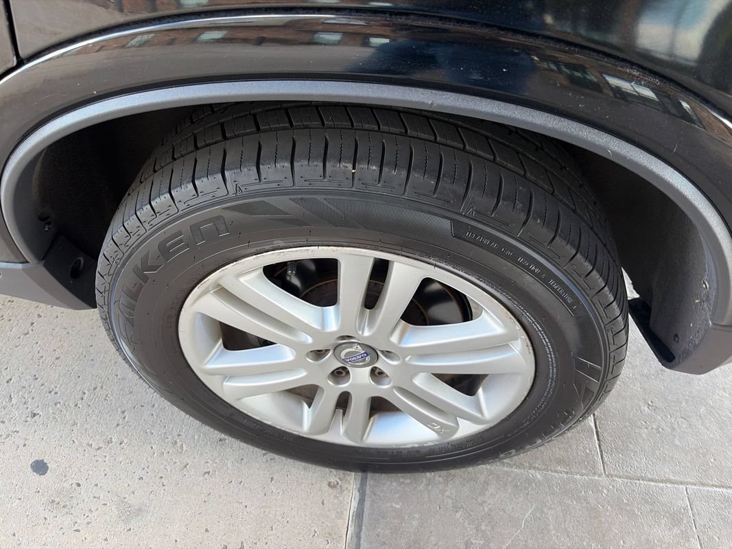 Used 2010 Volvo XC90 3.2 FWD image 23