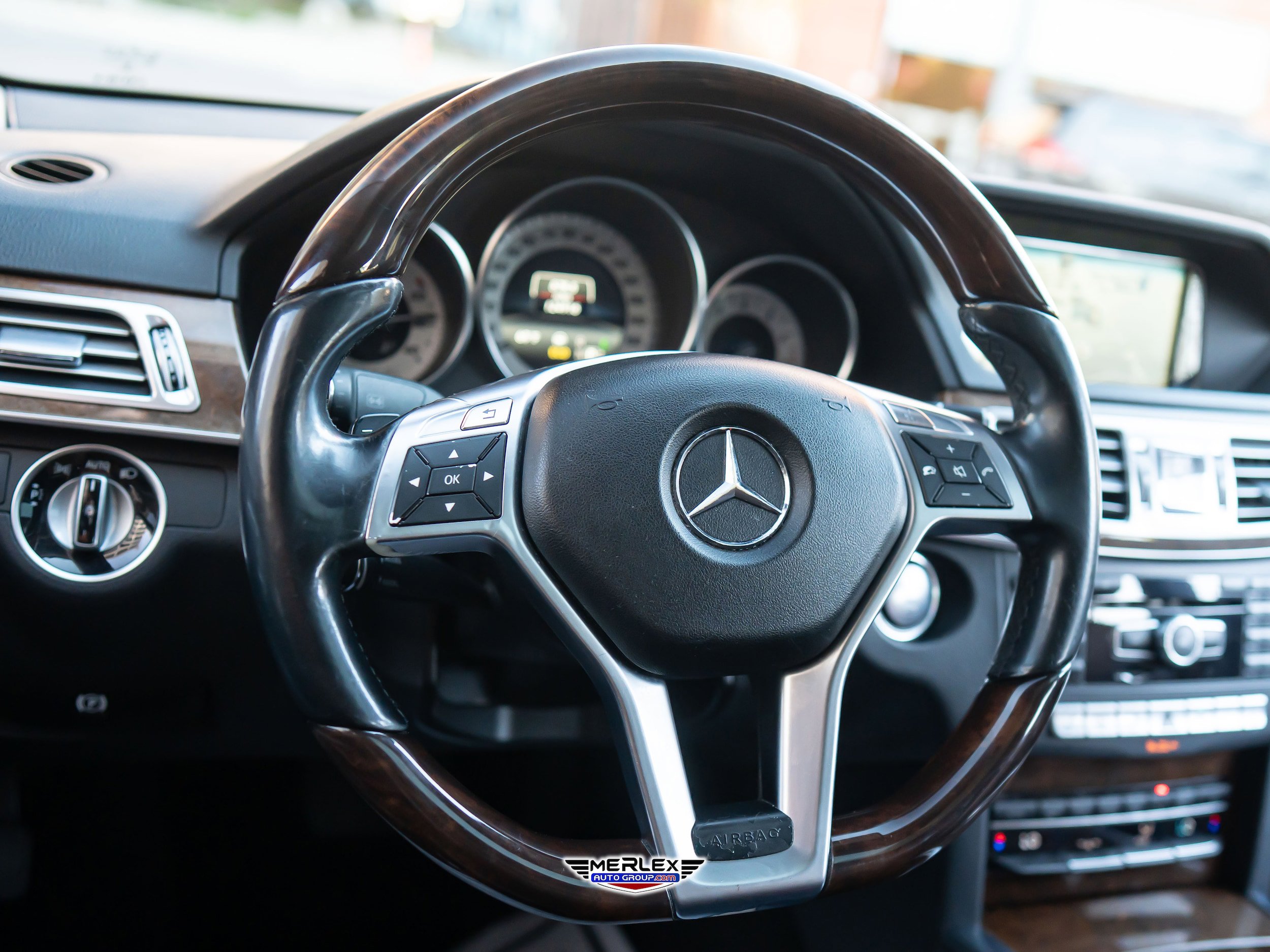 Used 2014 Mercedes-Benz E 350 4MATIC Sedan image 23