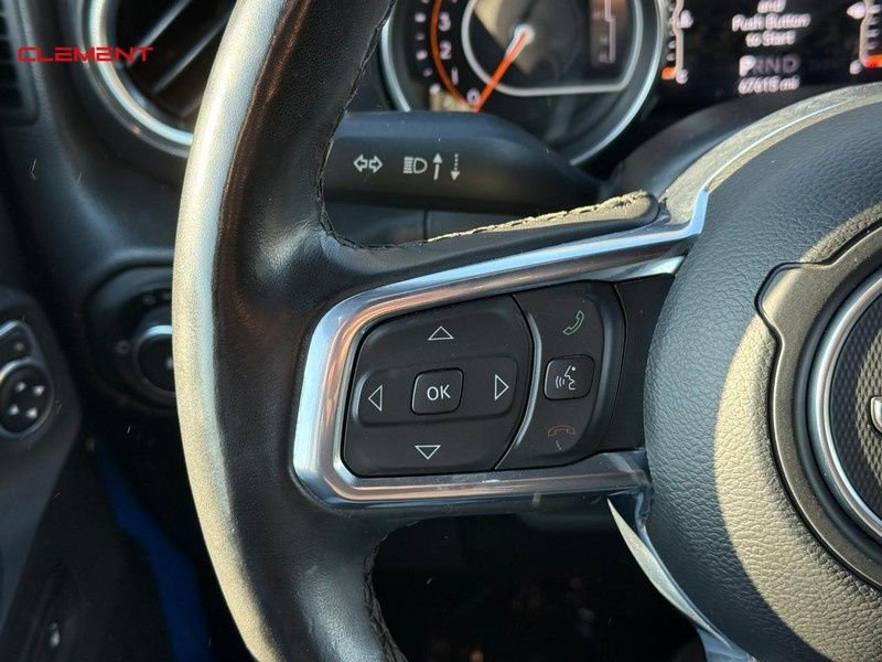 Used 2022 Jeep Wrangler Unlimited Sahara AWD/4WD image 21