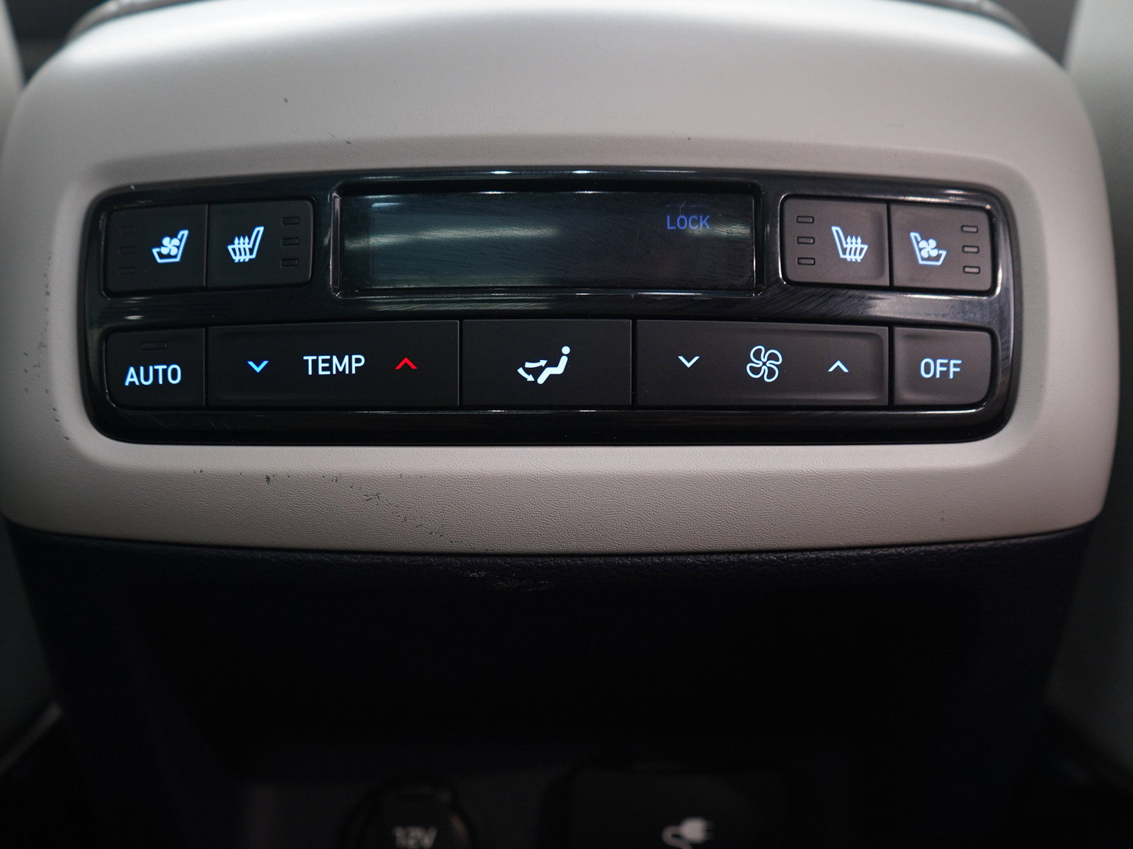 Used 2024 Hyundai Palisade Limited AWD/4WD image 14