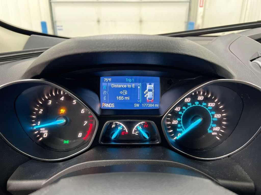 Used 2015 Ford Escape SE FWD image 12