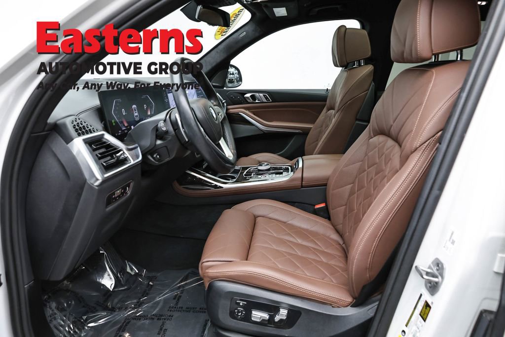 Used 2023 BMW X7 xDrive40i w/ Executive Package image 14