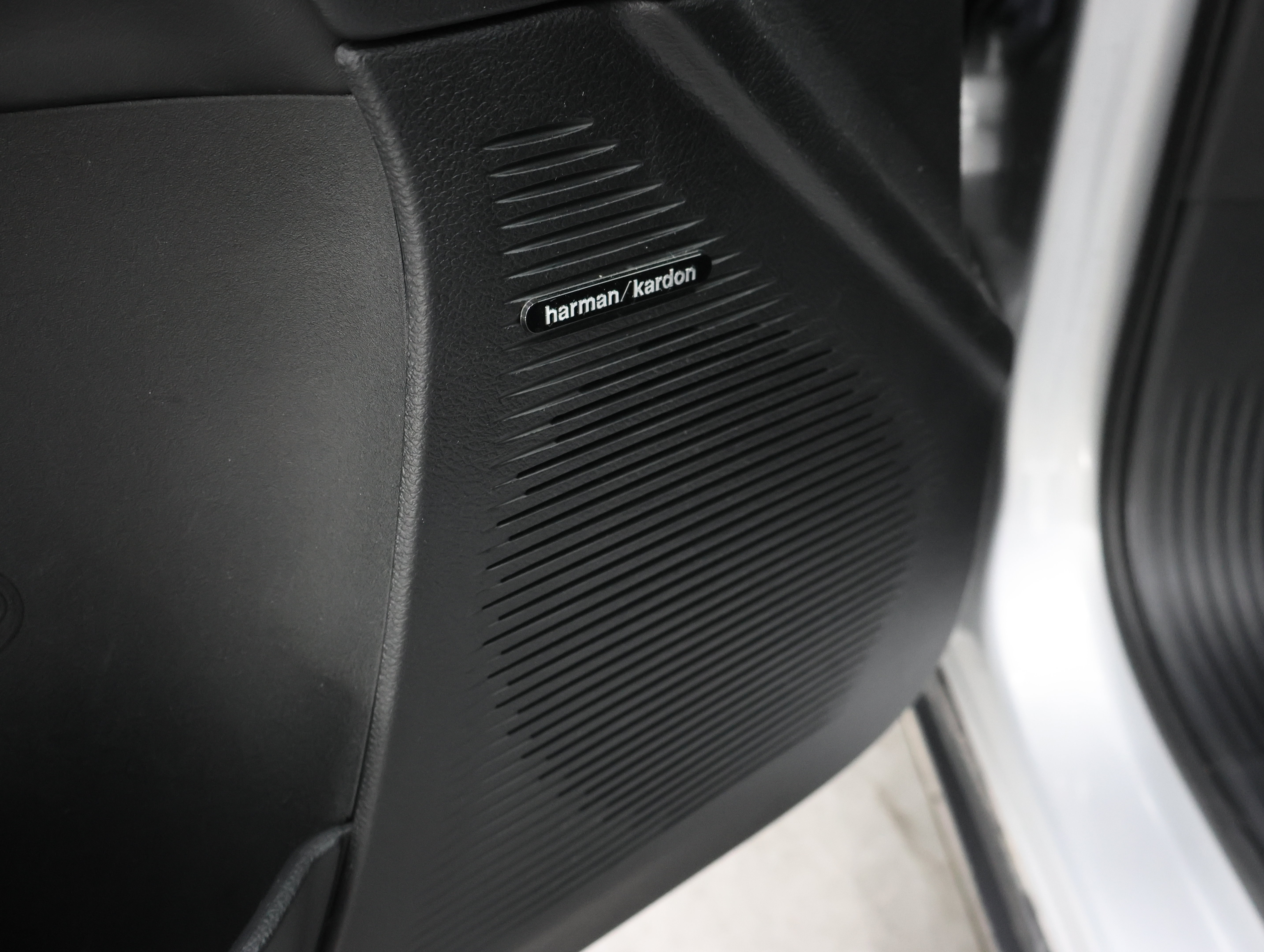 Used 2023 Dodge Challenger SRT Hellcat RWD image 40