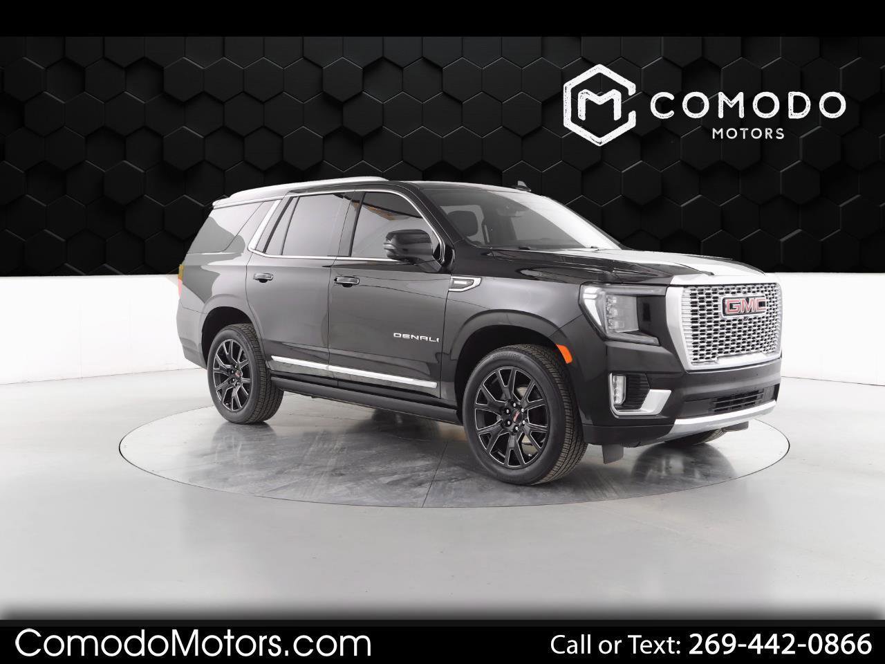 Used 2024 GMC Yukon Denali w/ Advanced Technology Package image 1