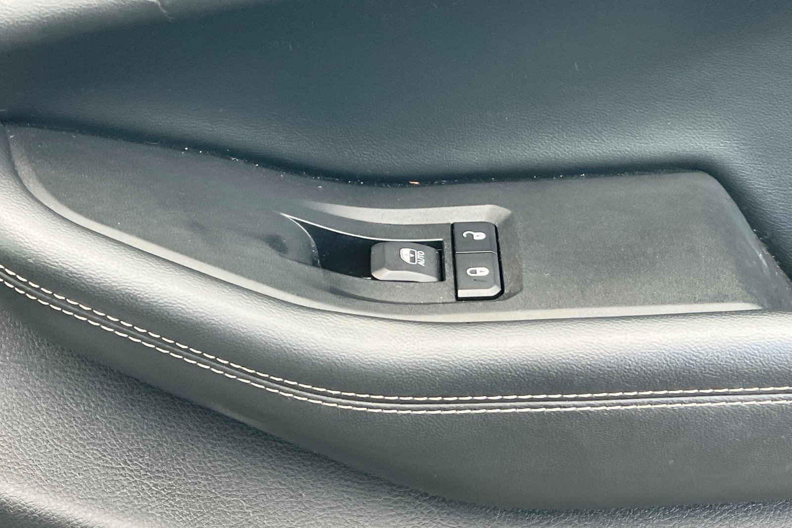 Used 2021 Jeep Grand Cherokee L Limited image 23