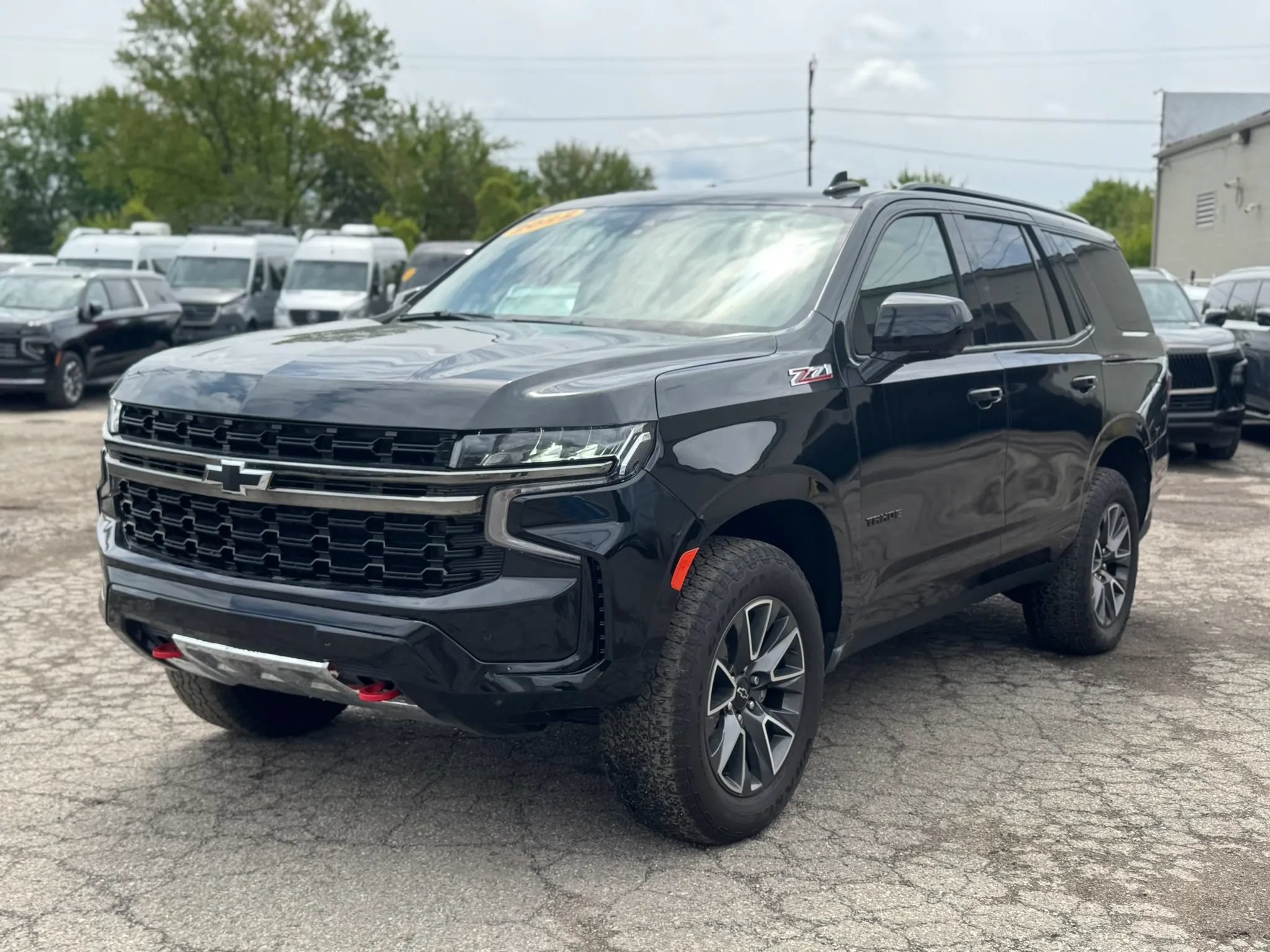 Used 2022 Chevrolet Tahoe Z71 AWD/4WD image 1
