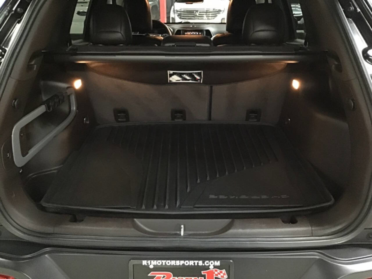 Used 2015 Jeep Cherokee Trailhawk w/ Comfort/Convenience Group AWD/4WD image 22