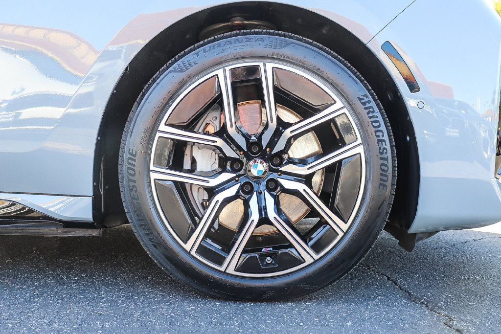 Certified 2024 BMW i7 xDrive60 AWD/4WD image 9