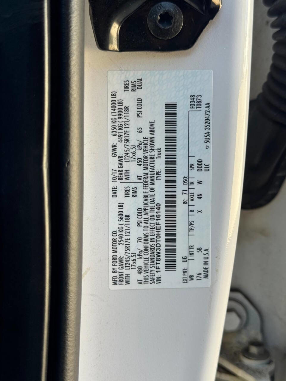 Used 2017 Ford F350 Lariat w/ FX4 Off-Road Package image 38