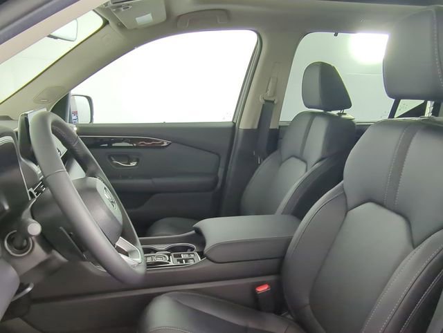 New 2025 Honda Pilot Touring image 31
