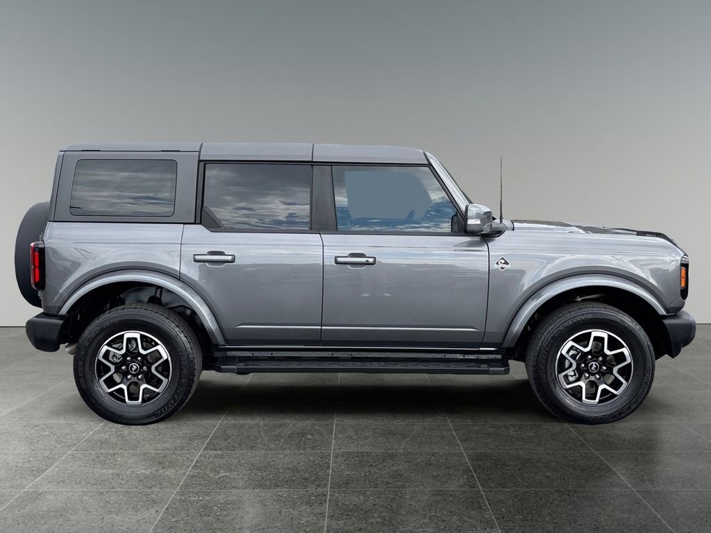 Used 2022 Ford Bronco Outer Banks image 8