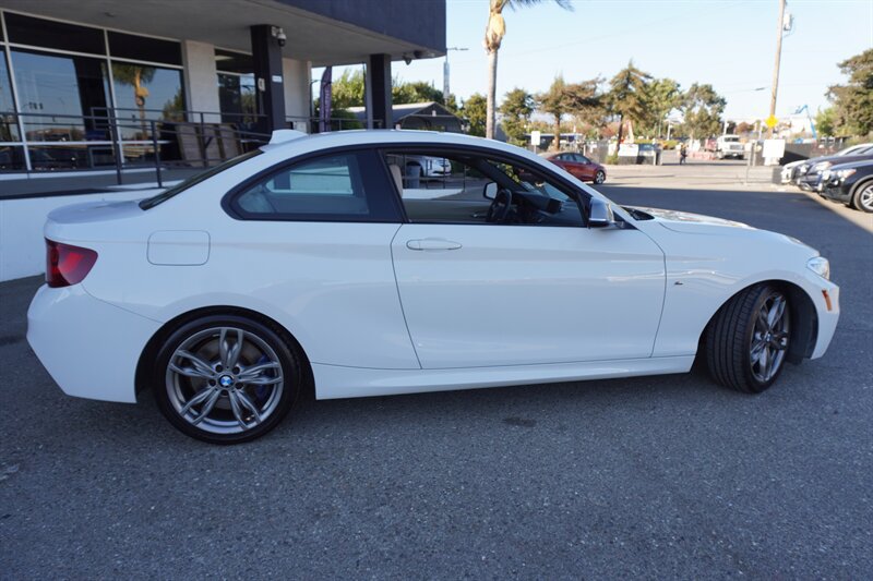 Used 2014 BMW M235i Coupe RWD image 9