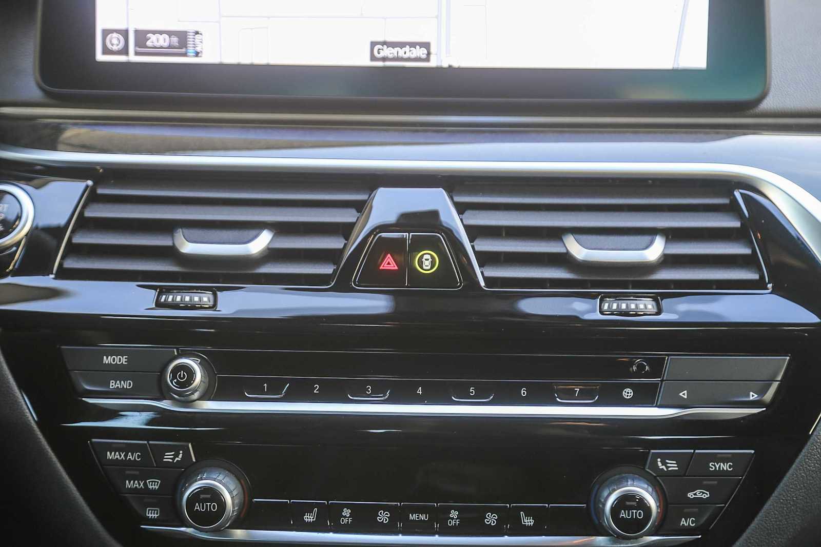 Certified 2023 BMW 530e w/ M Sport Package image 10