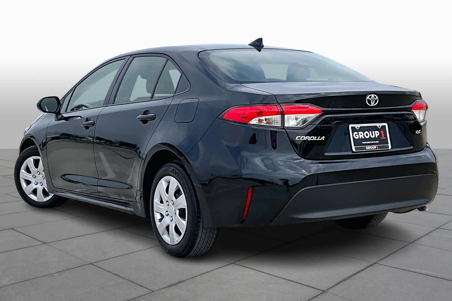 Used 2023 Toyota Corolla LE image 12