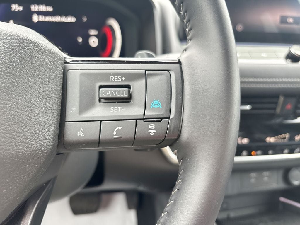 Used 2026 Nissan Rogue SL AWD/4WD image 21