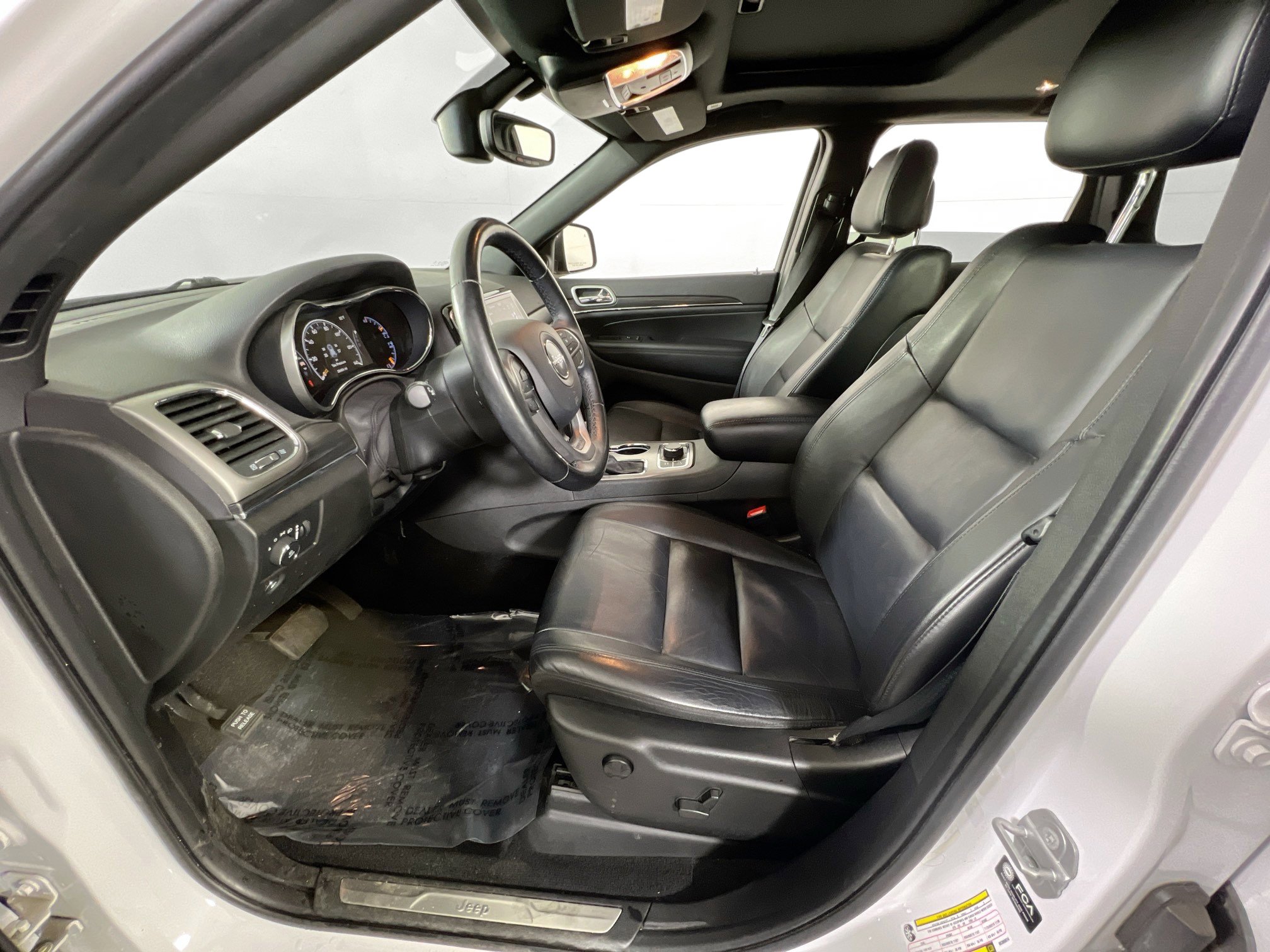 Used 2021 Jeep Grand Cherokee Limited image 19