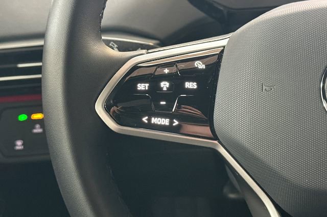 Certified 2023 Volkswagen ID.4 2WD image 30