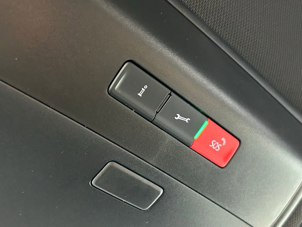 Used 2022 Volkswagen Atlas Cross Sport SE w/ Black Wheel Package image 57