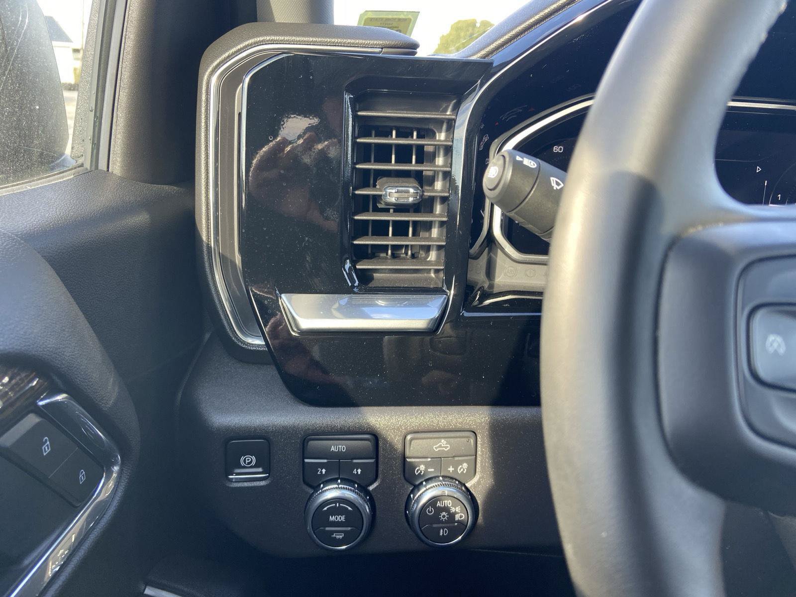 Used 2026 GMC Sierra 1500 Elevation AWD/4WD image 26