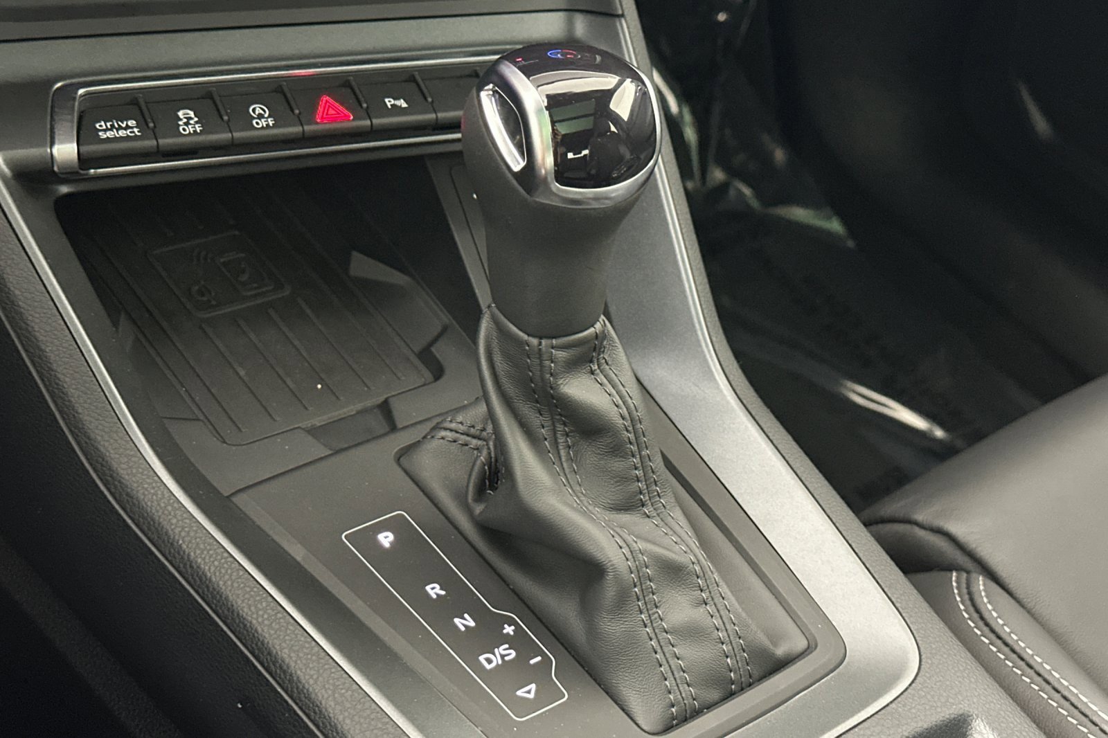 Used 2025 Audi Q3 2.0T Premium w/ Convenience Package image 20