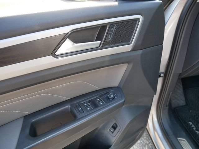 Certified 2023 Volkswagen Atlas SE w/ Black Wheel Package AWD/4WD image 16