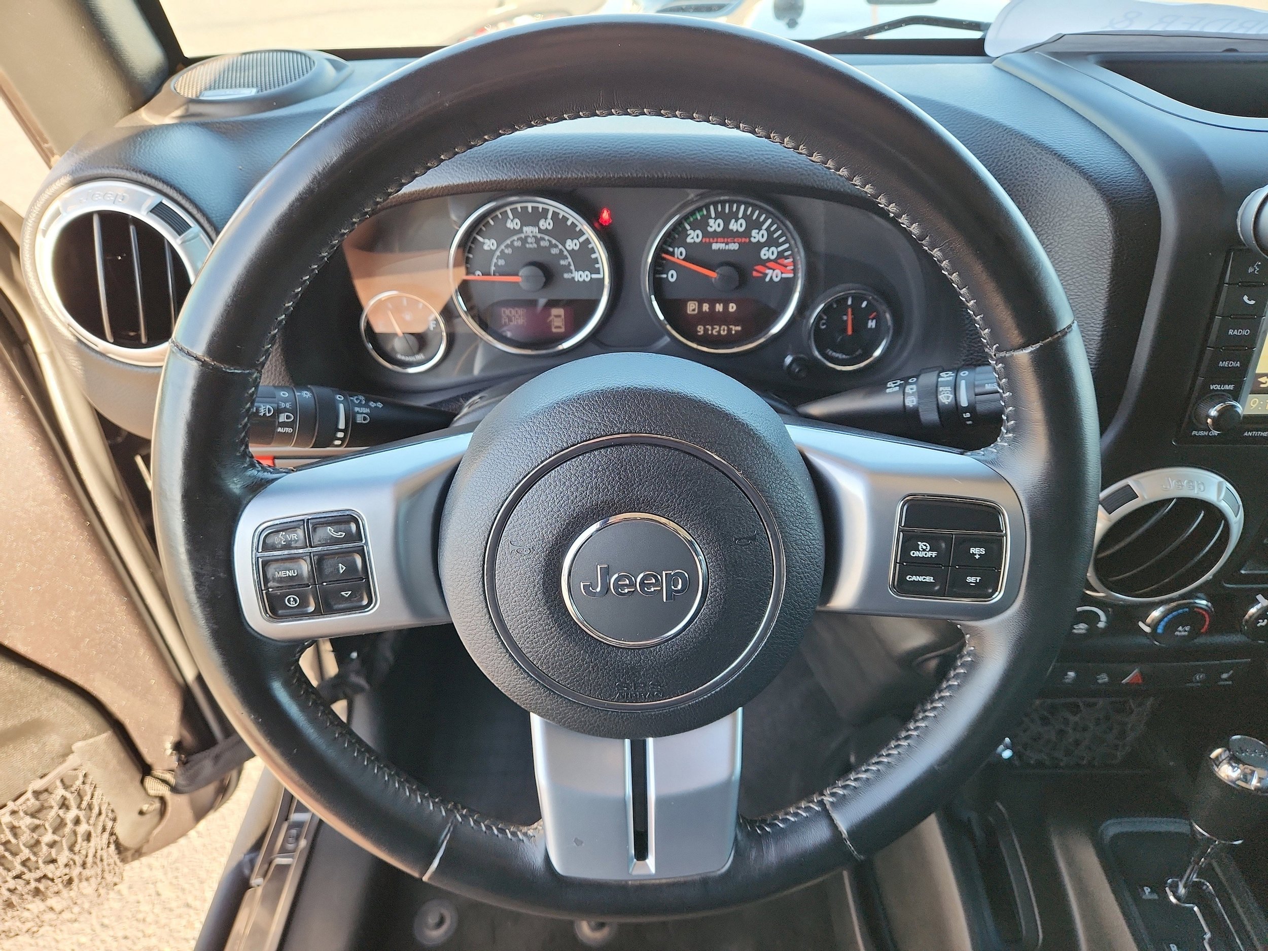 Used 2017 Jeep Wrangler Unlimited Rubicon AWD/4WD image 18