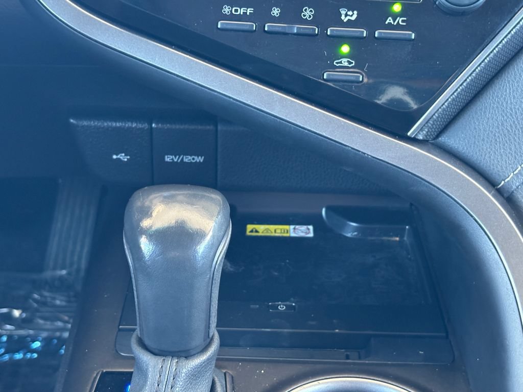 Used 2023 Toyota Camry XSE FWD image 16