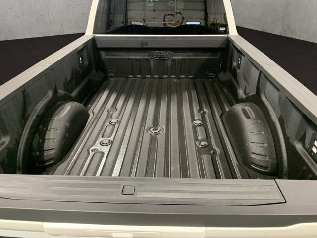 Used 2026 Ford F450 Platinum w/ FX4 Off-Road Package AWD/4WD image 22
