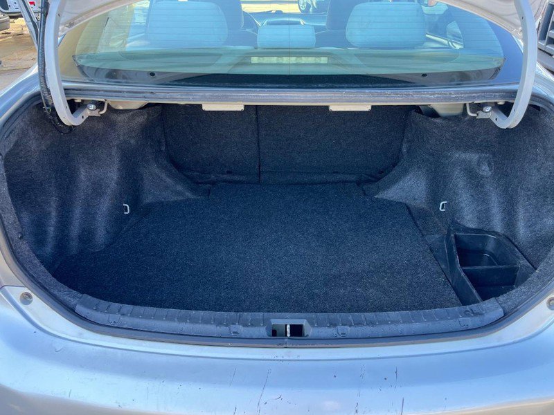 Used 2010 Toyota Corolla LE image 10