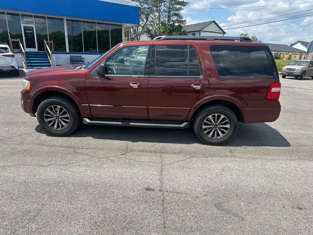 Used 2017 Ford Expedition XLT AWD/4WD image 2