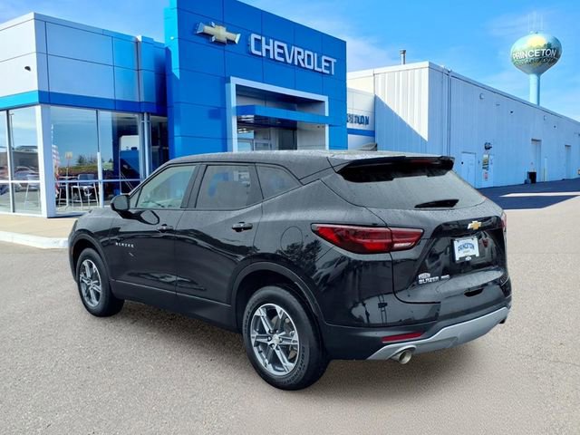 Used 2025 Chevrolet Blazer LT AWD/4WD image 6