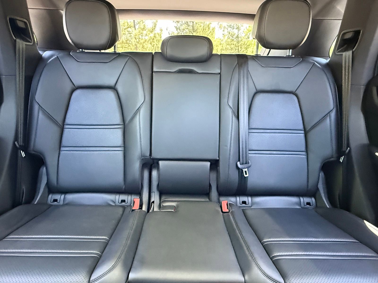 Used 2020 Porsche Cayenne AWD/4WD image 41