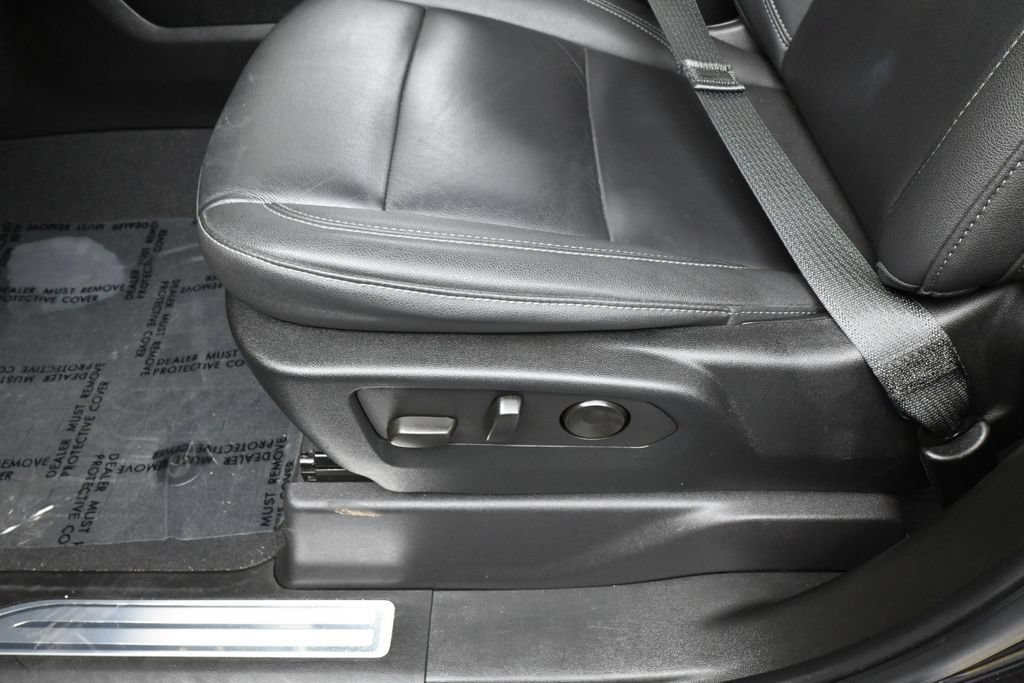 Used 2024 Chevrolet Silverado 1500 RST AWD/4WD image 17