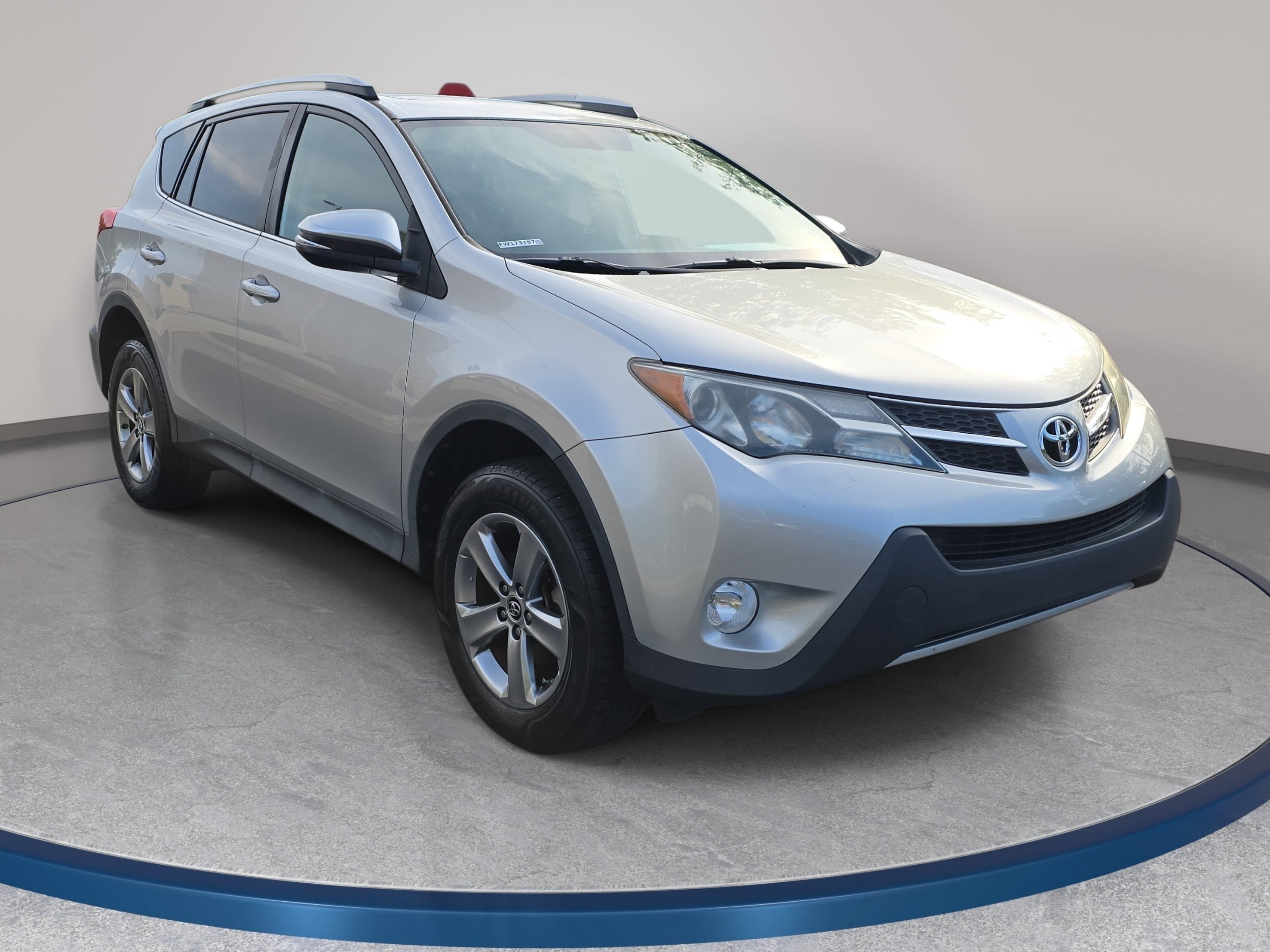 Used 2015 Toyota RAV4 XLE FWD image 3