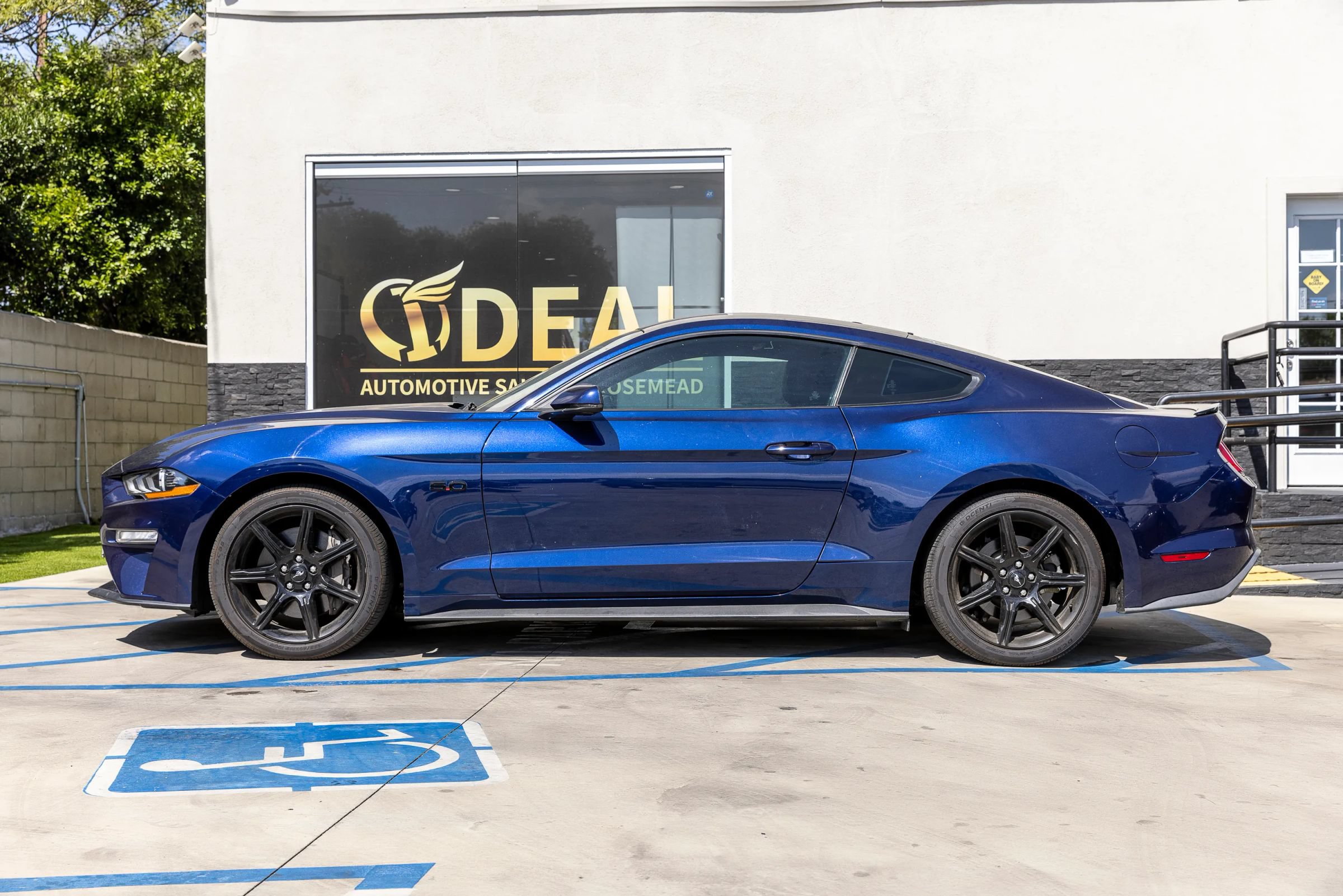 Used 2019 Ford Mustang GT Premium w/ Equipment Group 401A RWD image 9