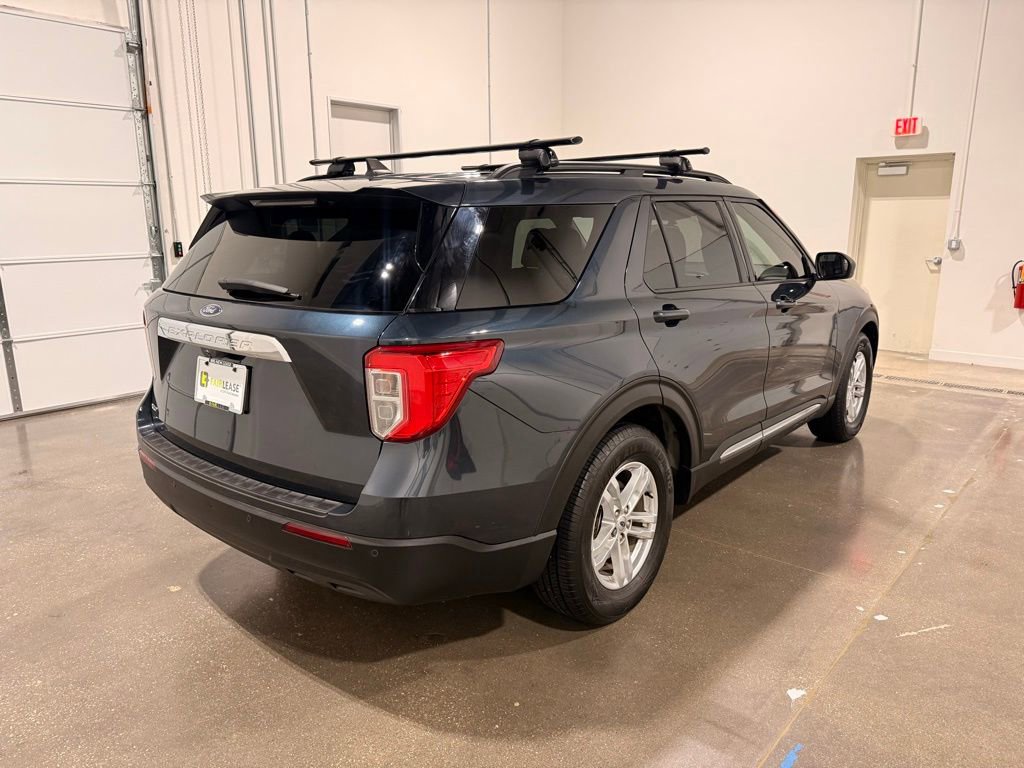 Used 2022 Ford Explorer XLT image 5