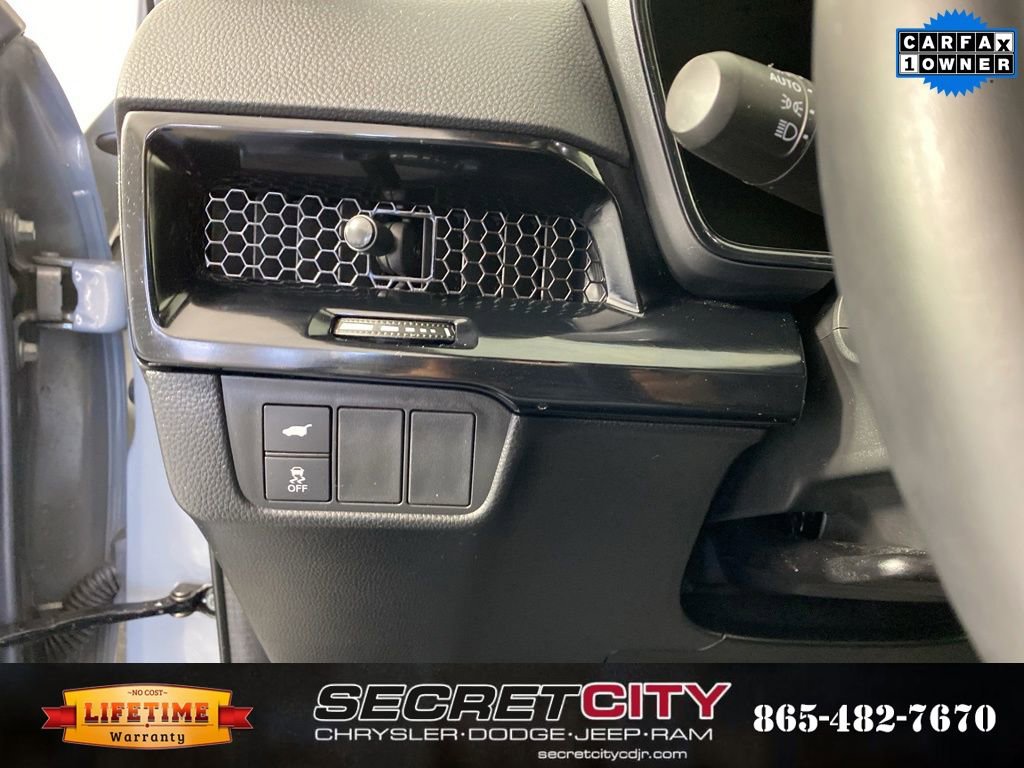 Used 2025 Honda CR-V Sport Touring image 14