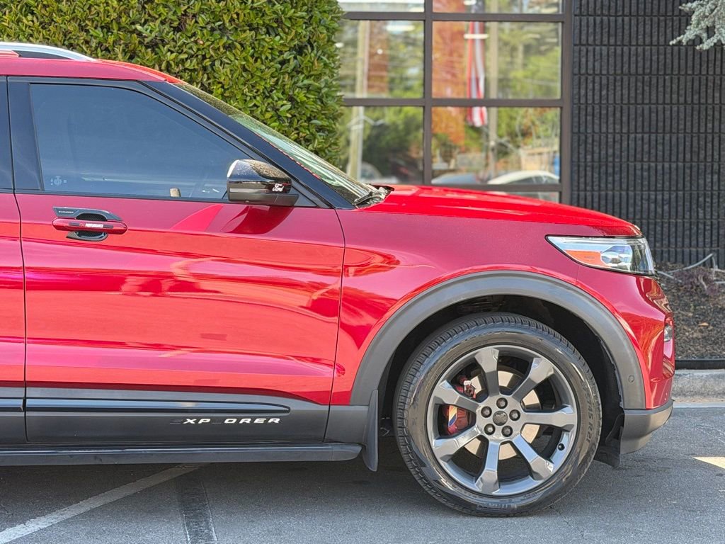 Used 2020 Ford Explorer Platinum w/ Premium Technology Package AWD/4WD image 23