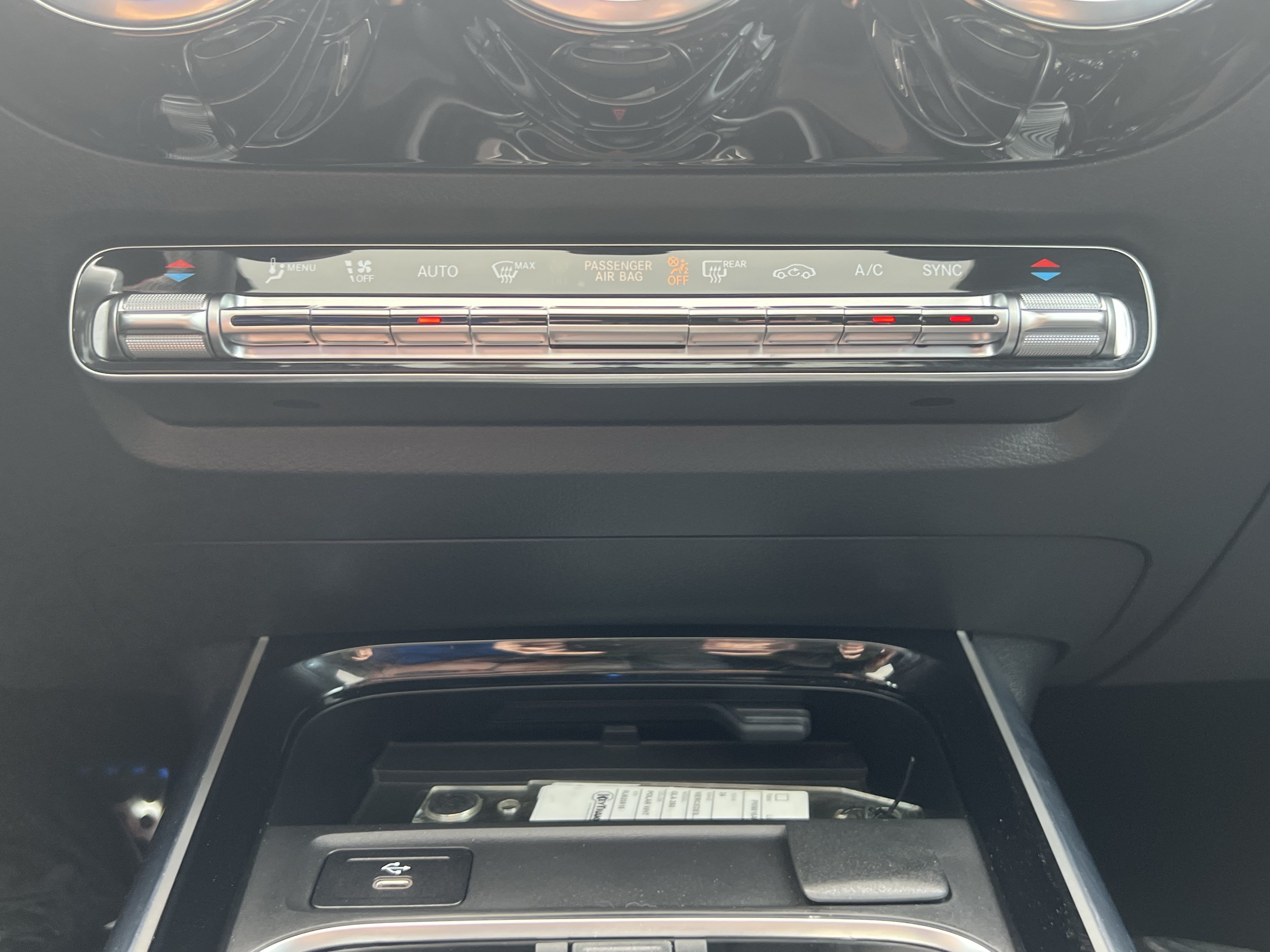 Certified 2024 Mercedes-Benz GLA 250 4MATIC image 29