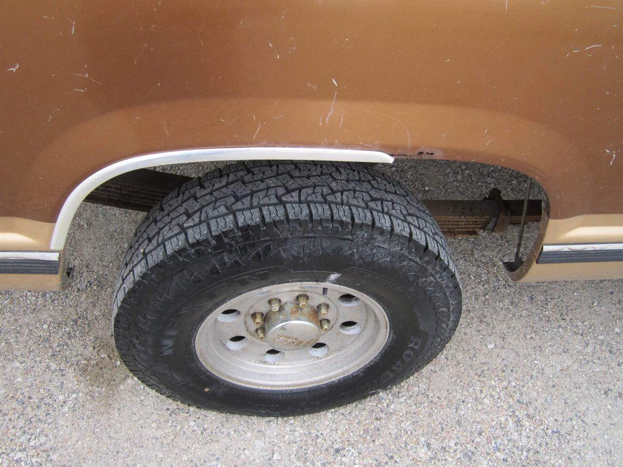 Used 1989 Chevrolet Silverado 3500 2WD Extended Cab image 27