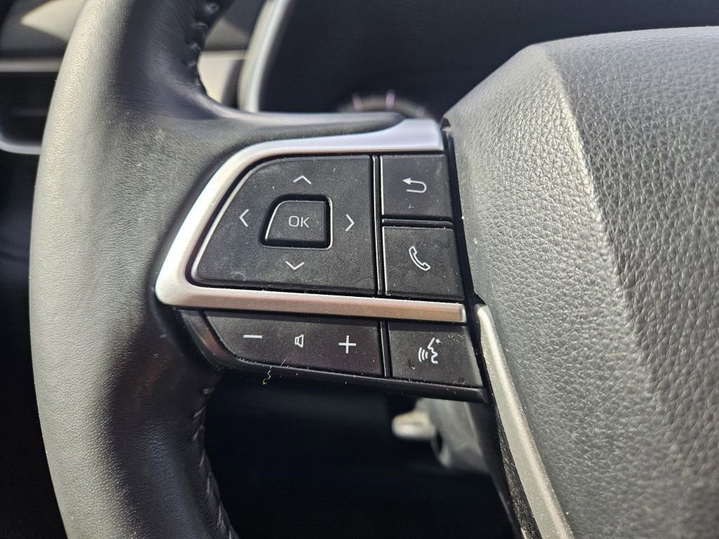 Used 2023 Toyota Highlander XLE image 20