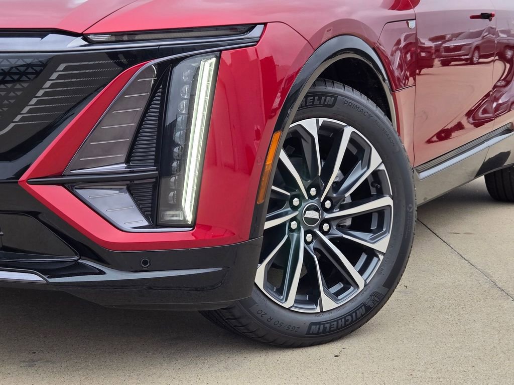 New 2026 Cadillac Lyriq Premium Sport w/ LPO, Floor Liner Package image 7