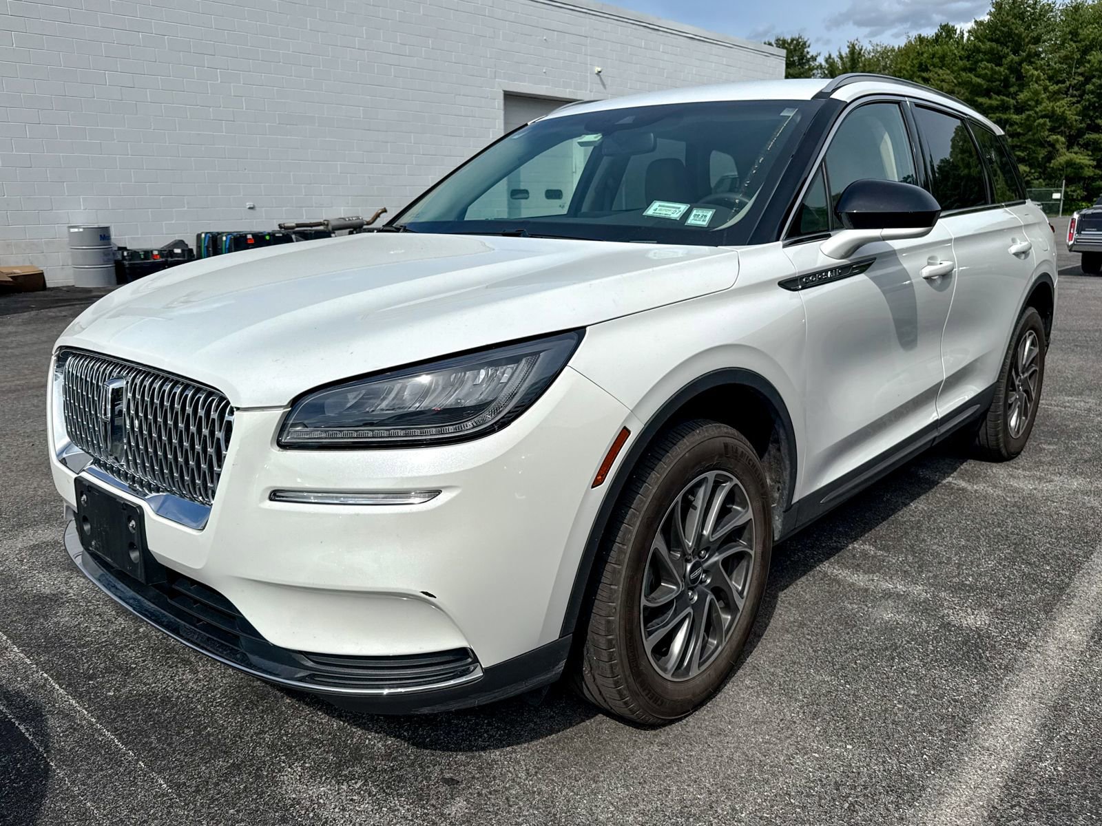 Used 2022 Lincoln Corsair AWD w/ Equipment Group 101A image 2
