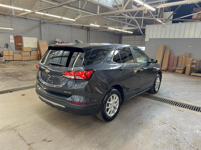 Used 2023 Chevrolet Equinox LT AWD/4WD image 15