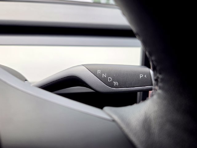 Used 2023 Tesla Model 3 Standard Range RWD image 40
