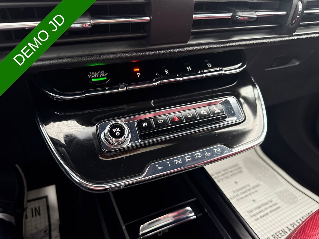 Used 2025 Lincoln Corsair Grand Touring w/ Rear Removable Package Tray AWD/4WD image 34